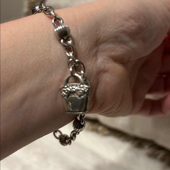 BRIGHTON PURSE BRACELET. 7 1/2 Inches. - Picture 4 of 4